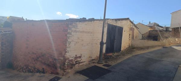 Terreno en calle Cerrajeros, 64