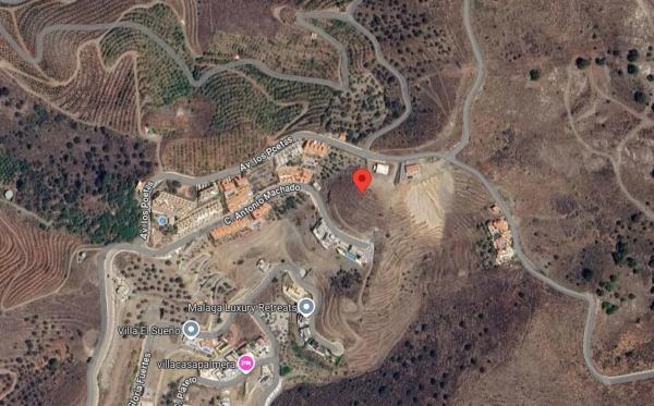 Terreno en calle Antonio Machado, 25