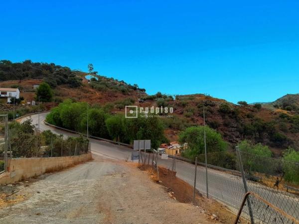 Terreno en camino de Vélez