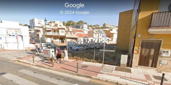 Terreno en calle Algarrobo