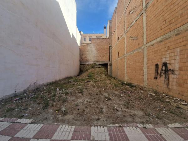 Terreno en calle Arquillos s/n