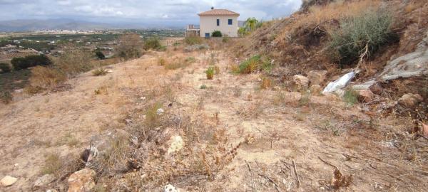 Terreno en Yunquera, 82