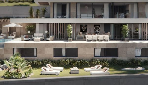 Terreno en avenida Real de la Quinta