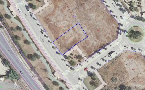 Terreno en Urbanizacion Ensanche i