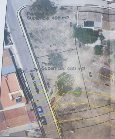 Terreno en calle Camelias, 16