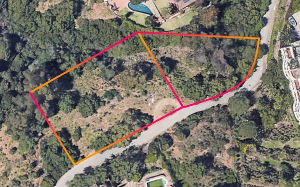 Terreno en calle Internacional City