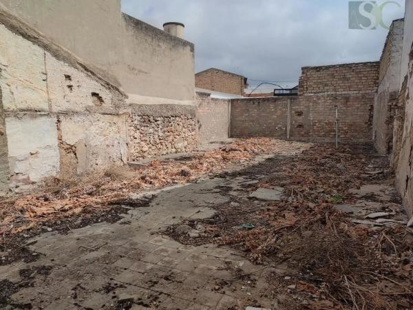 Terreno en calle Sevilla