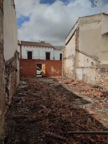 Terreno en calle Sevilla