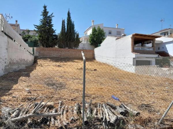 Terreno en calle Velázquez