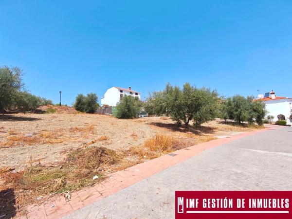 Terreno en calle Haza del Olivo, 13