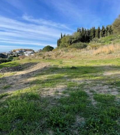 Terreno en avenida de la Resina