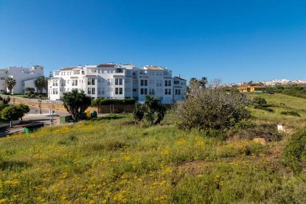 Terreno en calle Granate el