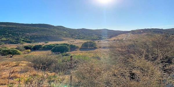 Terreno en Jardines de la Duquesa