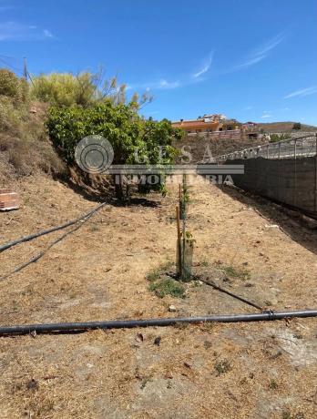 Terreno en Almayate Bajo