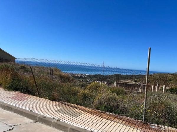 Terreno en calle Mirlo s/n