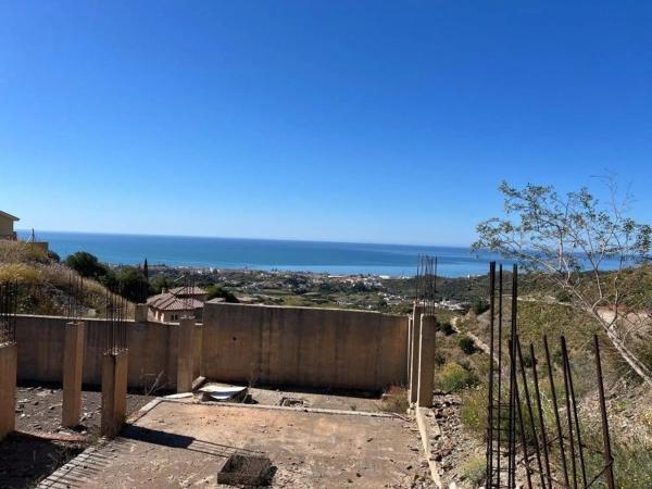 Terreno en calle Mirlo s/n