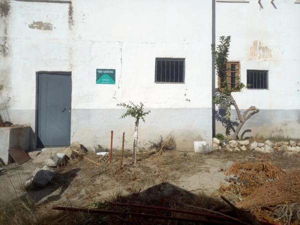 Terreno en calle La Pedraza