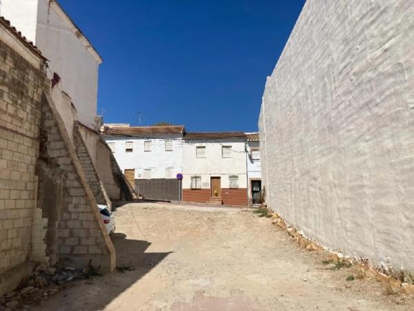 Terreno en calle de Granada, 85