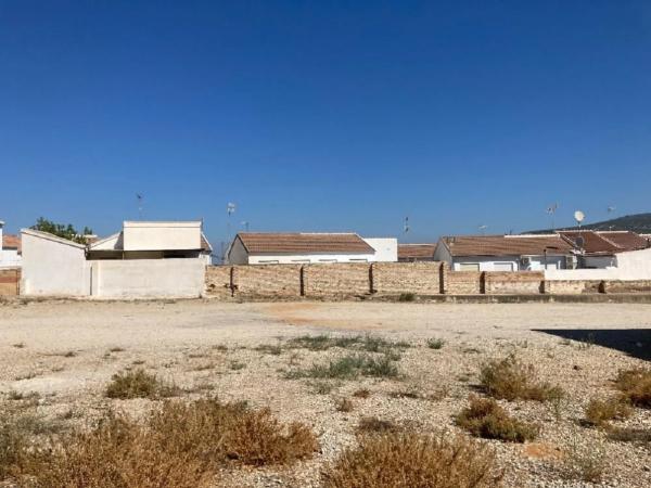 Terreno en calle de Granada, 85
