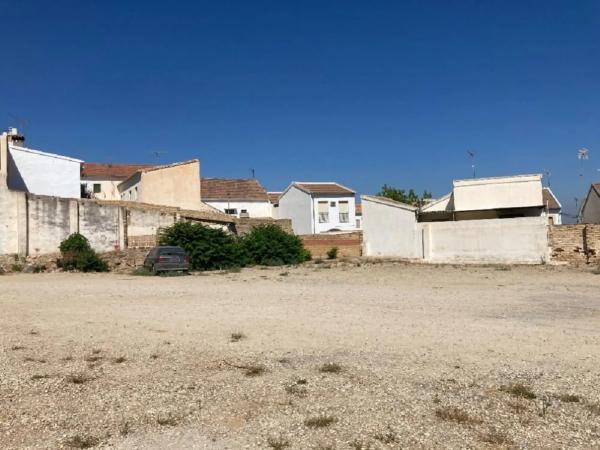 Terreno en calle de Granada, 85