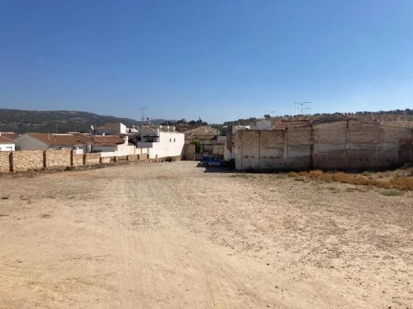 Terreno en calle de Granada, 85