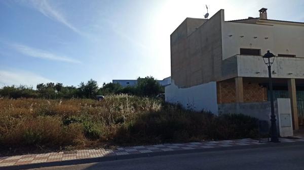 Terreno en calle Diego de Velazquez