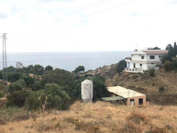 Terreno en calle el Olmedo