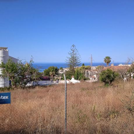 Terreno en urbanización Capistrano s/n