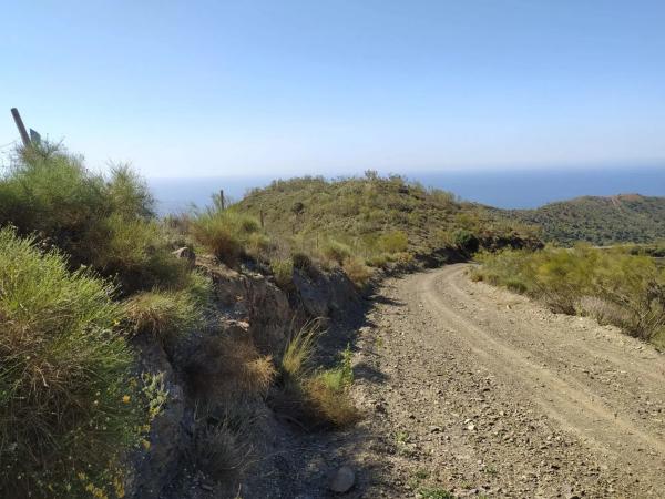 Terreno en avenida arroyo de santillan