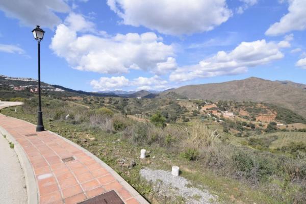 Terreno en calle Vicaria de Cala Golf