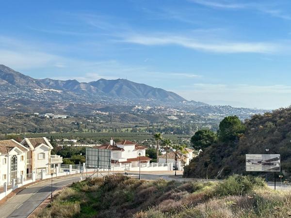 Terreno en Urbanizacion la Cala Golf, 5
