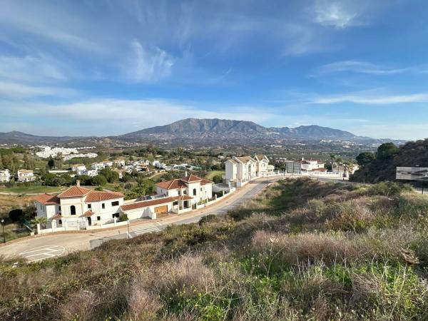 Terreno en Urbanizacion la Cala Golf, 5
