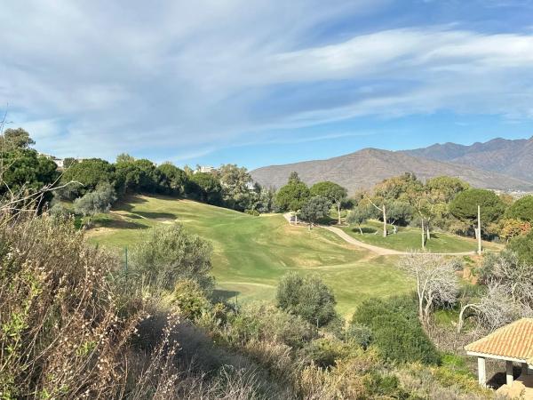 Terreno en Urbanizacion la Cala Golf, 5