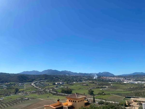 Terreno en calle Alcalá del Valle, 176