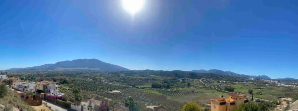 Terreno en calle Alcalá del Valle, 176