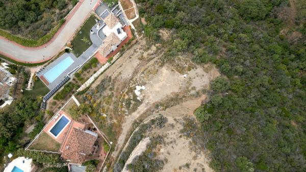 Terreno en calle Loma de Enmedio