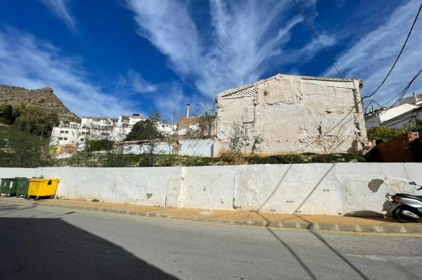 Terreno en calle Cantarranas, 28