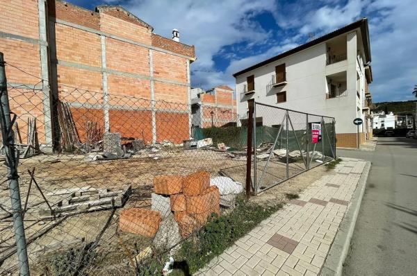 Terreno en calle el Cerrillo