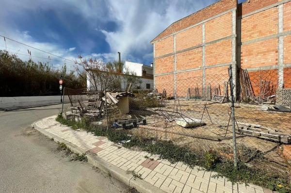 Terreno en calle el Cerrillo