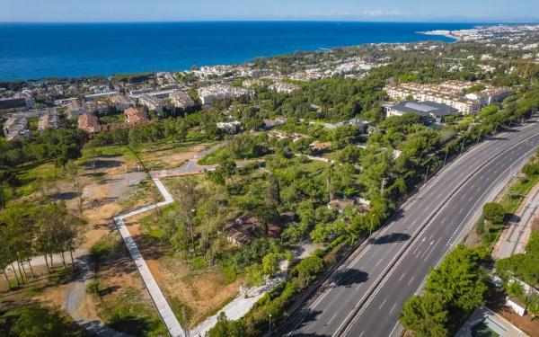Terreno en carretera a-7s