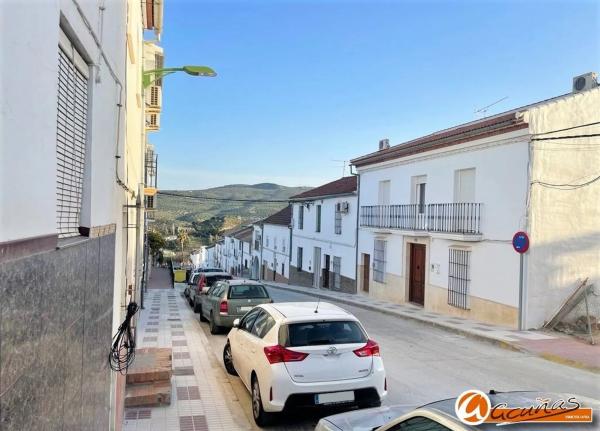 Terreno en calle Granada, 89