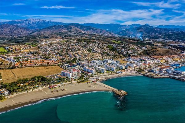 Terreno en avenida Las Palmeras de Baviera