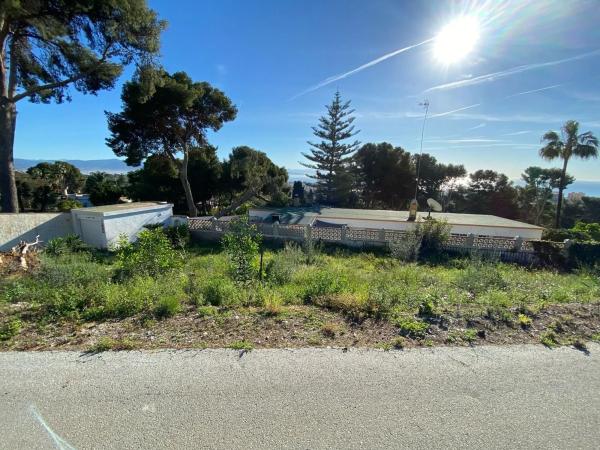 Terreno en calle Monte Alegre