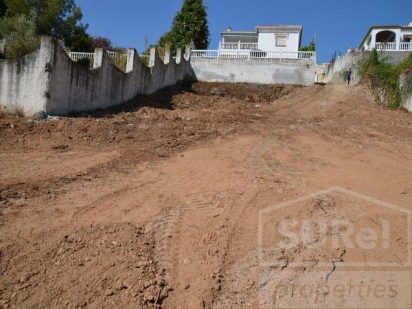 Terreno en calle Romeral Alto