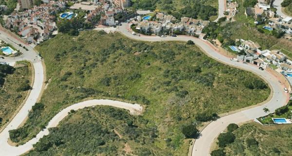 Terreno en calle Escultores