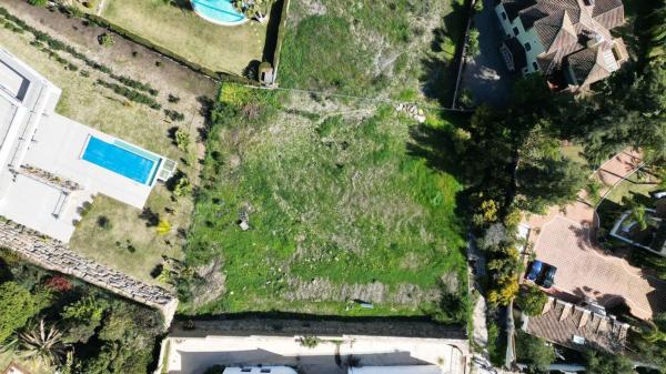Terreno en calle Castaño