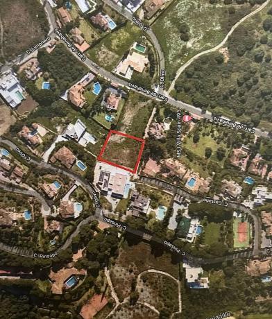 Terreno en calle Castaño