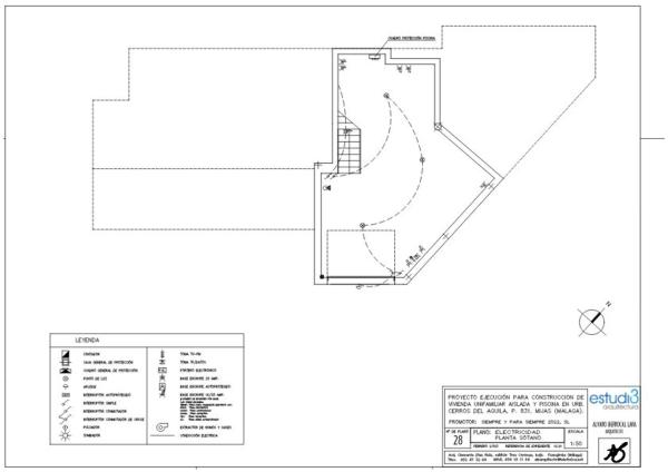 Terreno en avenida Aguila Coronada