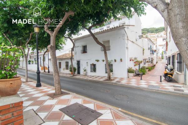 Terreno en avenida Juan Luis Peralta, 13