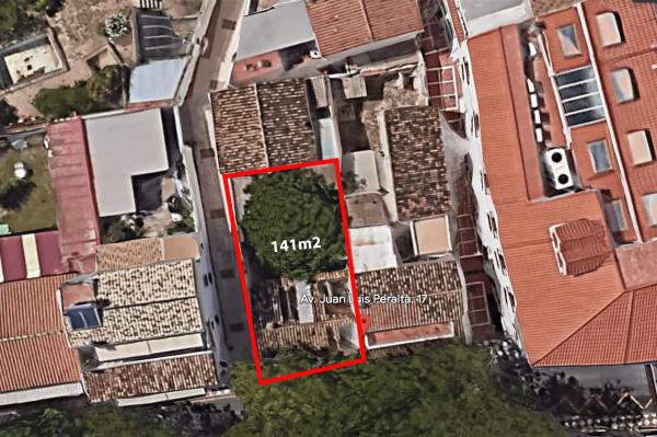 Terreno en avenida Juan Luis Peralta, 13